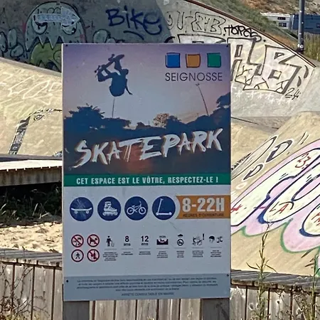 Bord De Avec Parking Gratuit Apartamento *