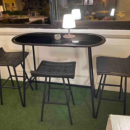 Bord De Avec Parking Gratuit Apartamento