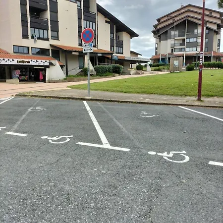 Apartment Bord De Avec Parking Gratuit