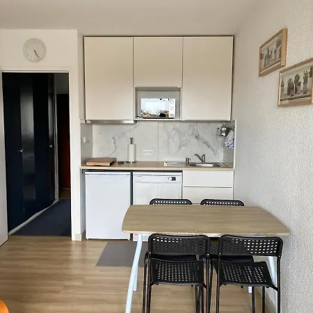 Bord De Avec Parking Gratuit Apartment