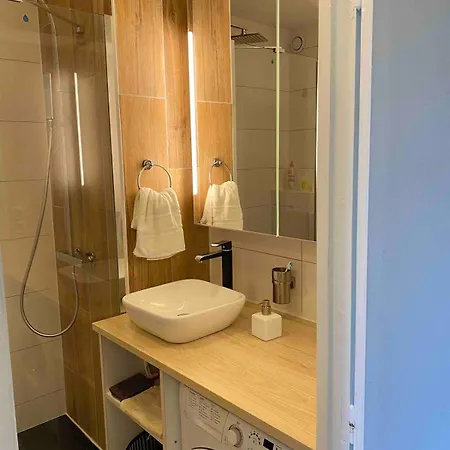Bord De Avec Parking Gratuit Apartment *